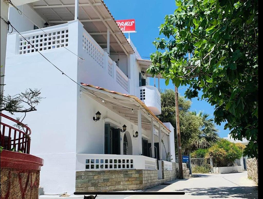 Semiramis Guesthouse Adamantas  Exterior foto